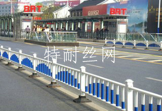 道路护栏